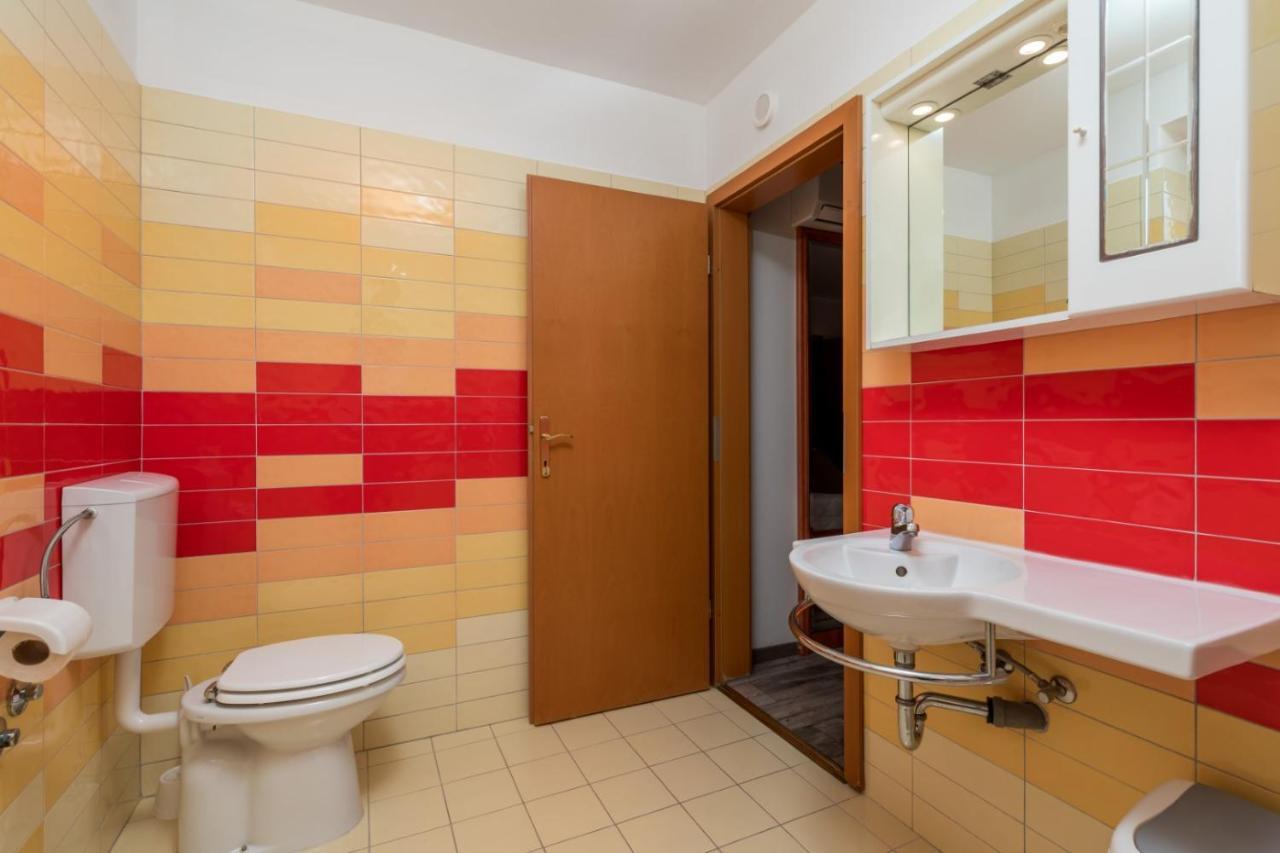 Guest House Ana Baska  Bagian luar foto